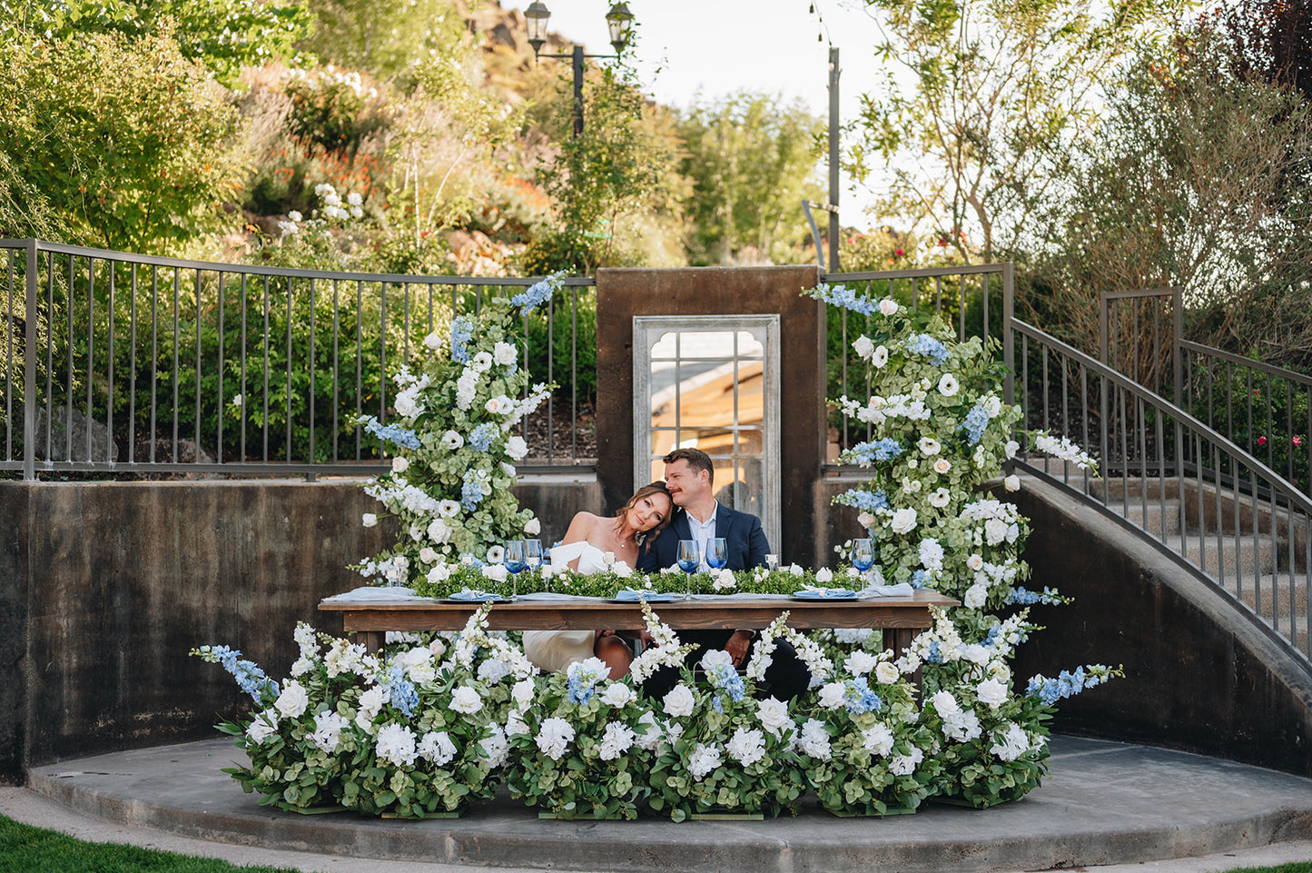 Alexis Floral Pillars