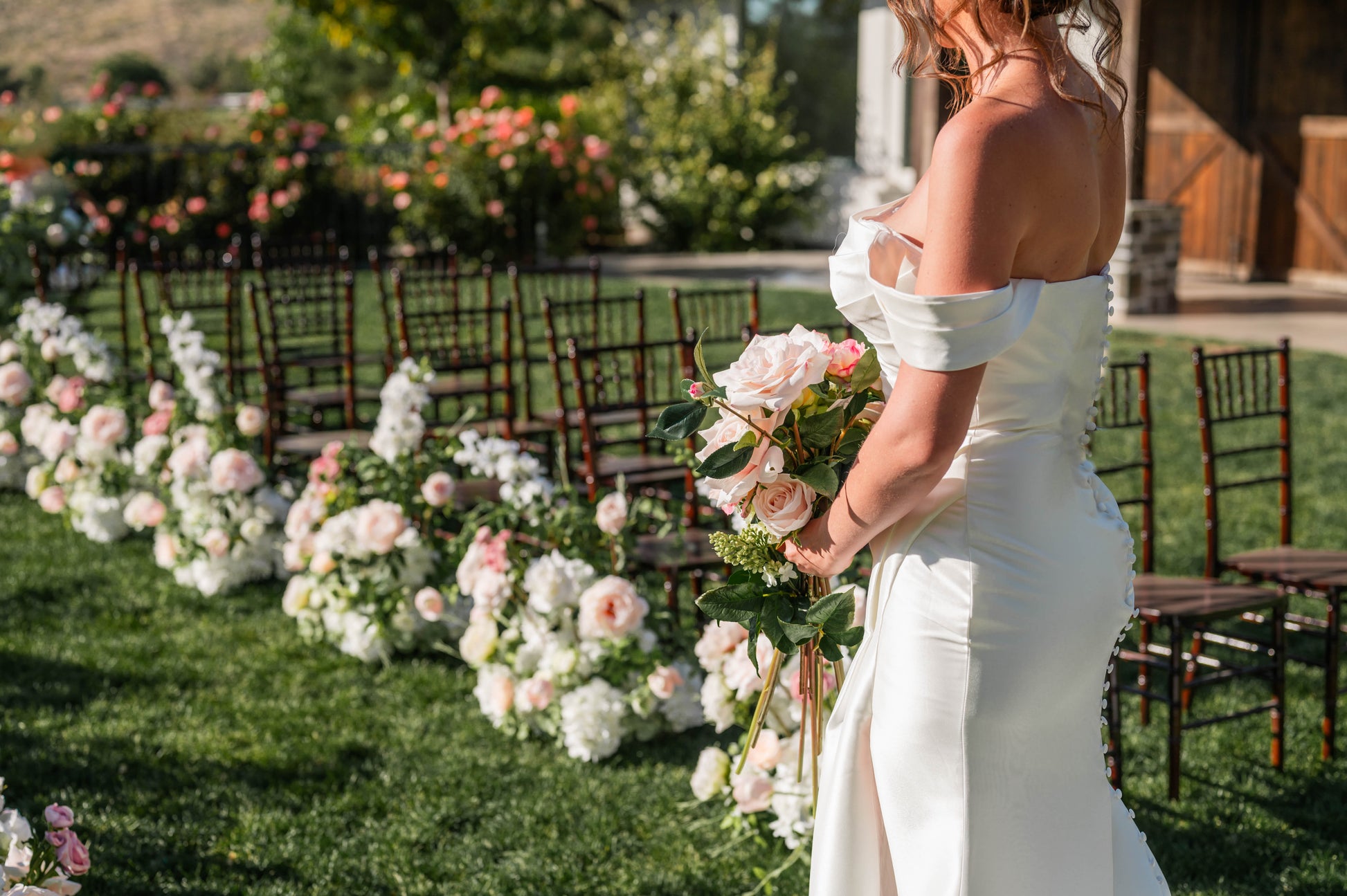 Arch rental for wedding