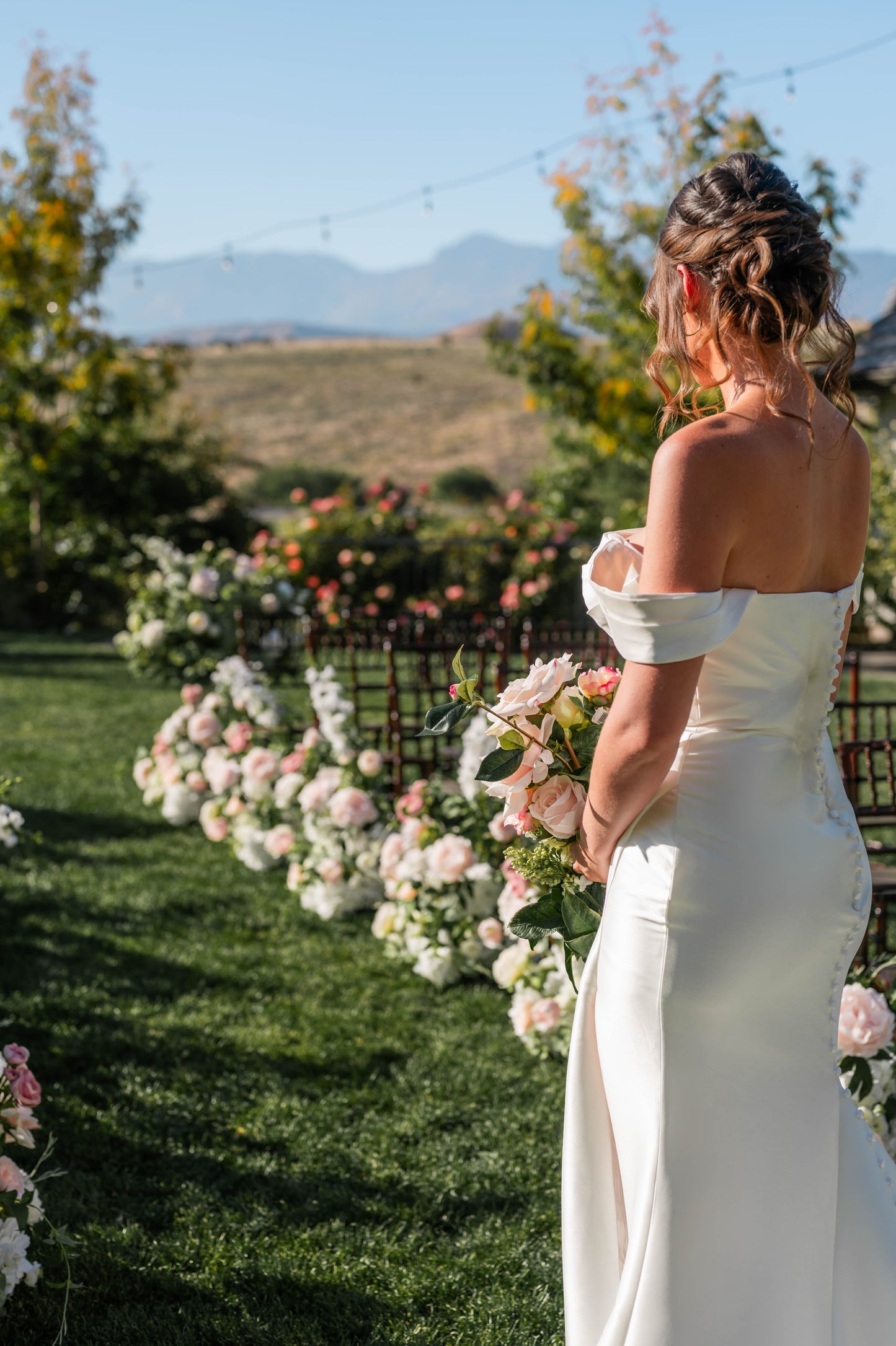 Claire Aisle Flowers